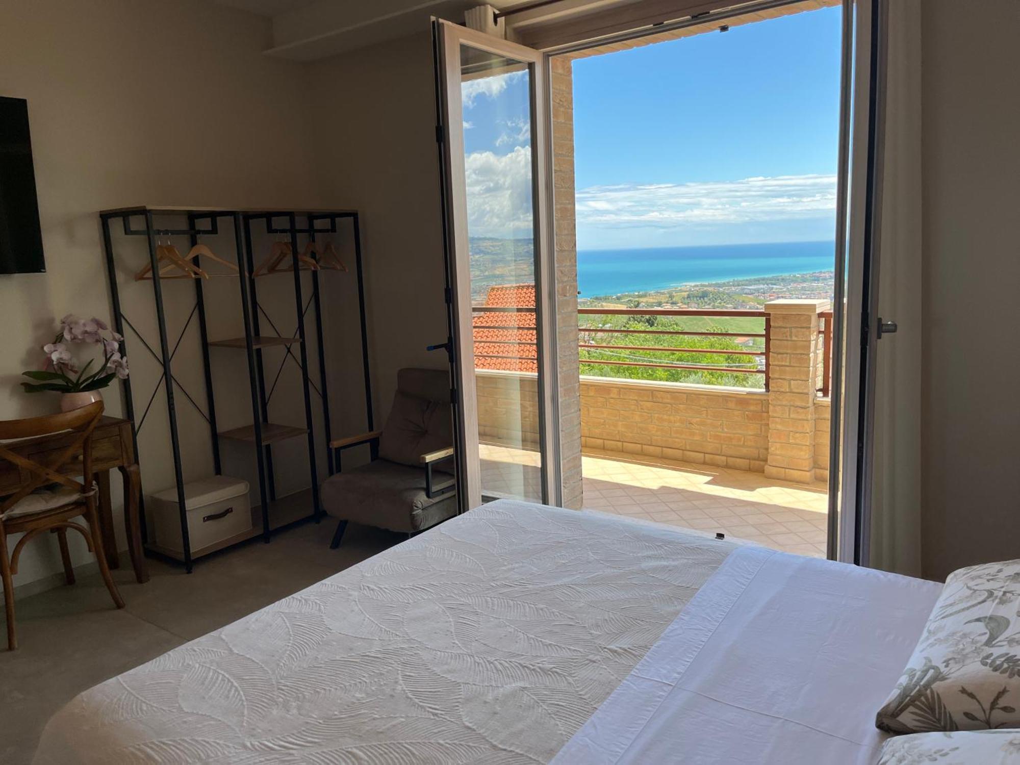 Seta Luxury Apartment Roseto Degli Abruzzi Exterior photo